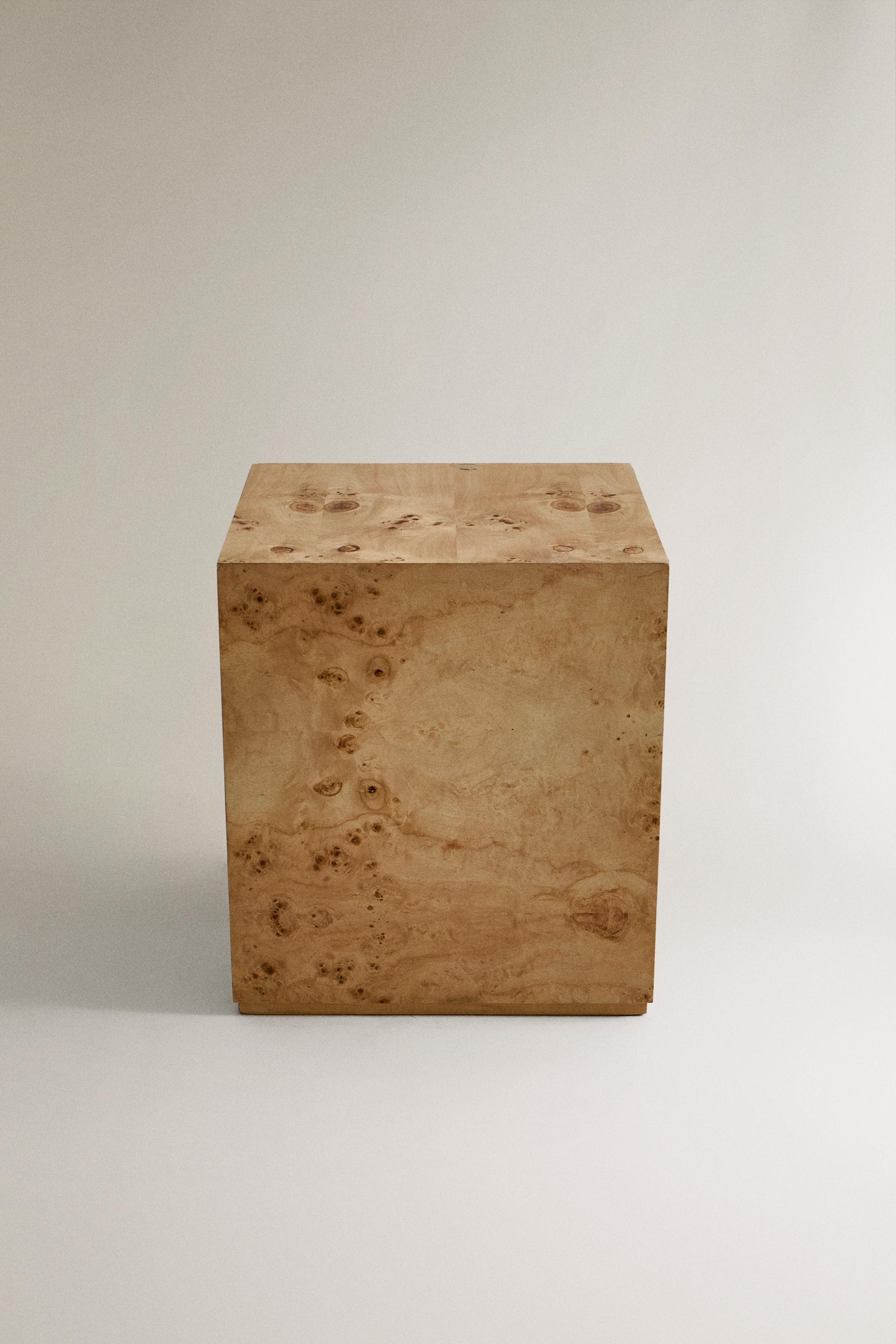 ROOT WOOD CUBE TABLE